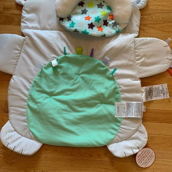 Large baby girl clothing lot! Sleep sacks, socks, shoes and more! - Picture 7 of 12